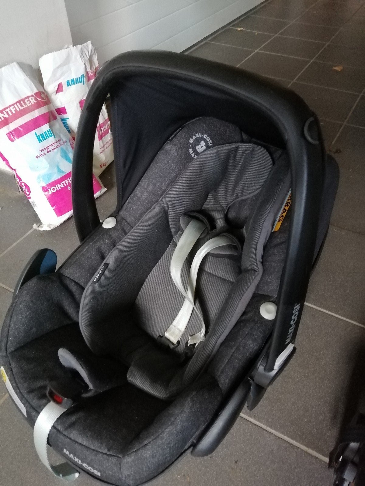 Maxi cosi met onderstel isofix, Ophalen, Isofix