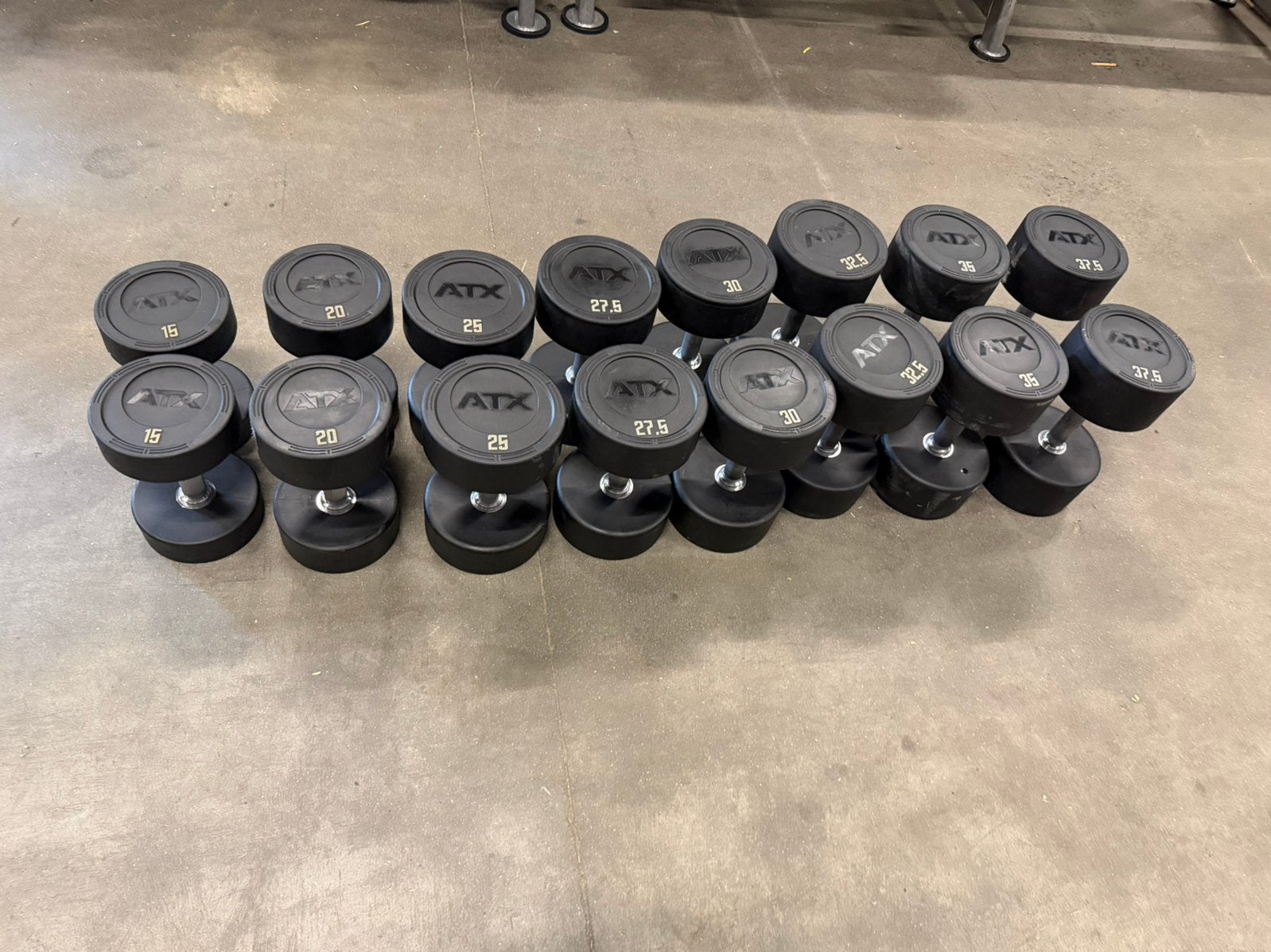 Atx Rubberen Dumbells 15kg t/m 37,5kg, Enlèvement, Utilisé, Haltère