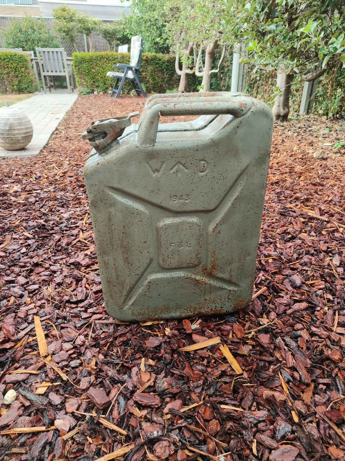 Jerrycan 1943, Enlèvement, Armée de terre
