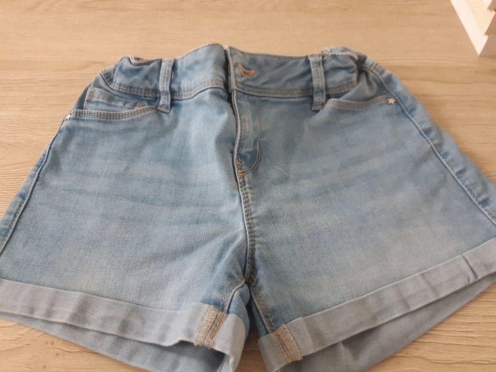 Short en jeans taille 12 ans, Enfants & Bébés, Vêtements enfant | Taille 152, Enlèvement ou Envoi, Comme neuf, Okaidi, Fille