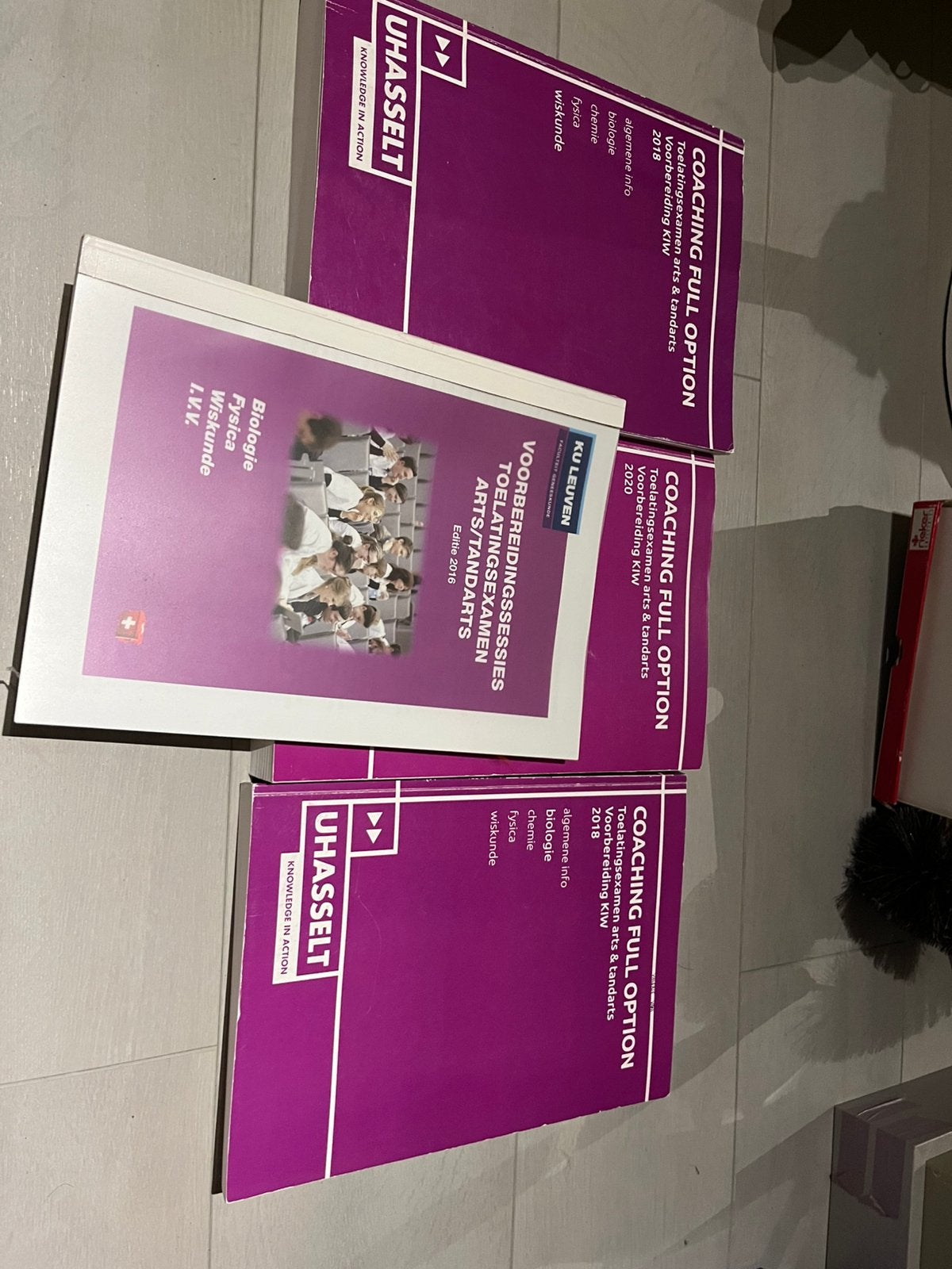 Voorbereiding ingangsexamen arts & tandarts, Boeken, Ophalen, Gelezen