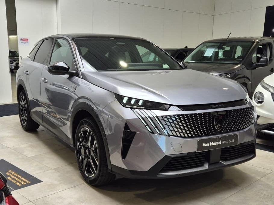Peugeot 3008 1.2 HYBRID 145 e-DSC6 GT, Auto's, Stof, Gebruikt, 145 pk, 1648 kg