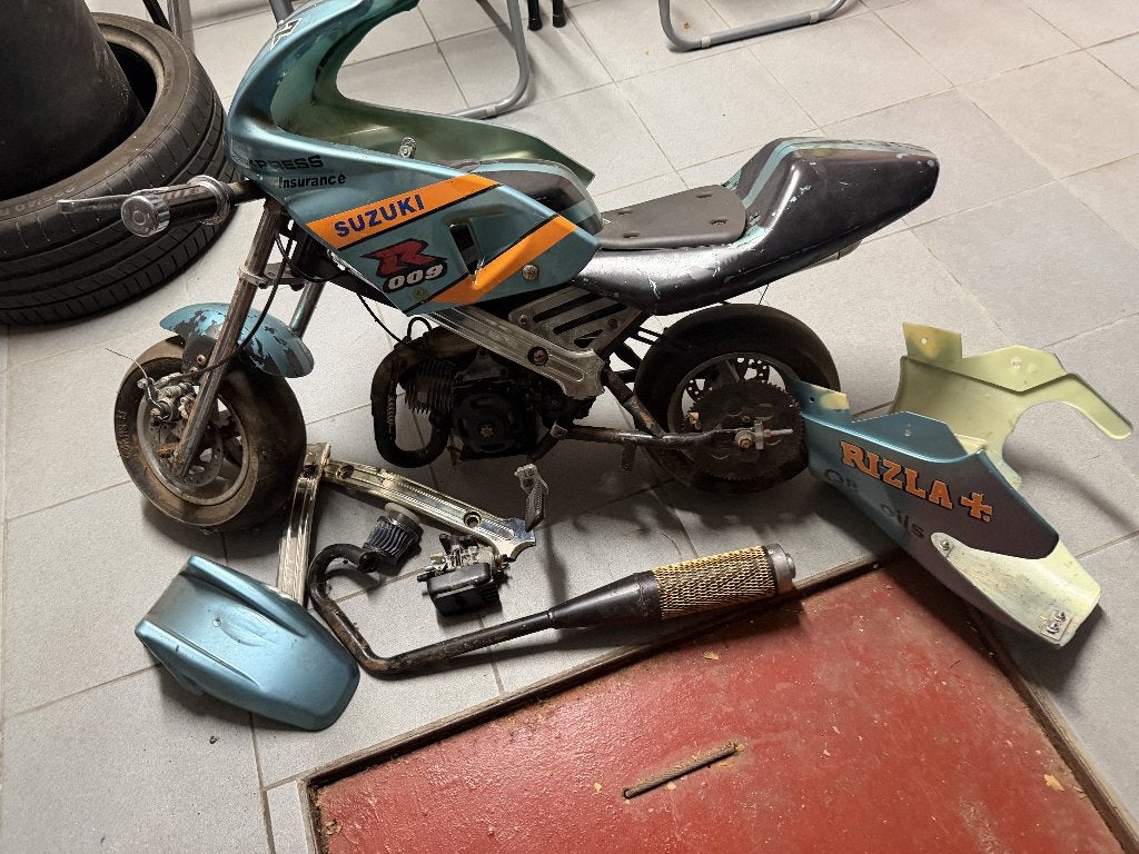 Moto enfant à réparer, Ophalen