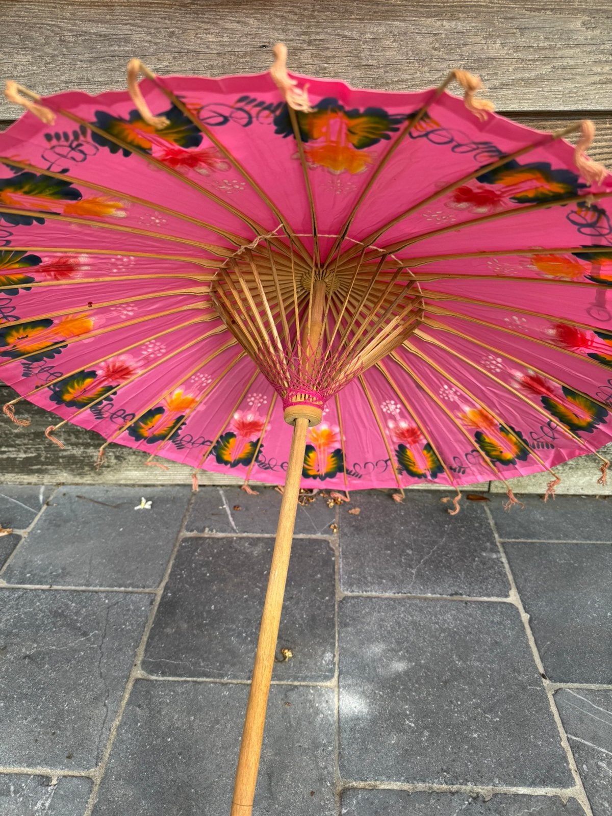 Chinese parasol. Diameter 70cm, stof, Bijoux, Sacs & Beauté, Parapluies, Enlèvement ou Envoi, Comme neuf, Rose