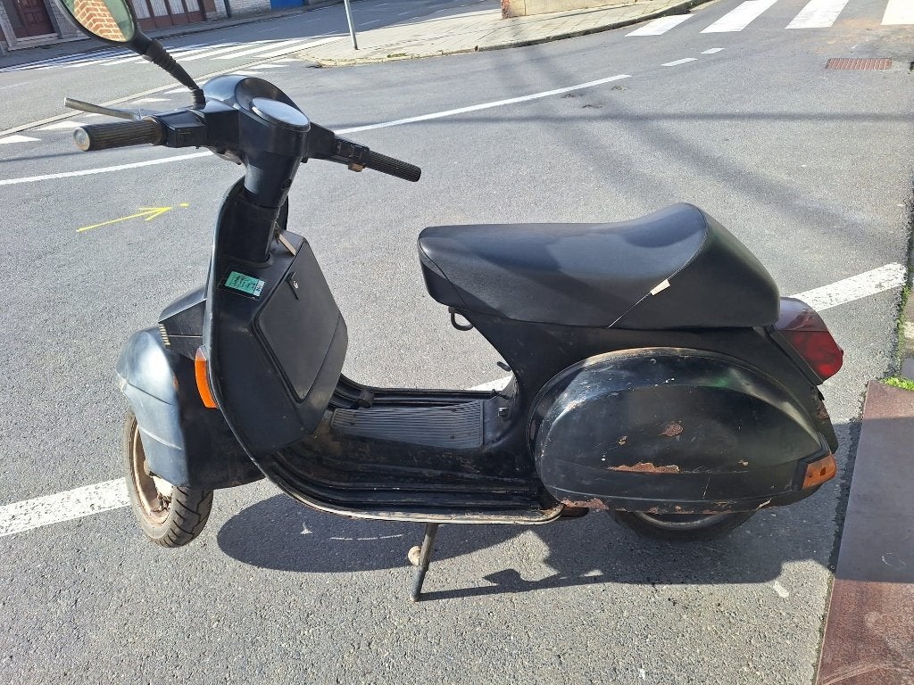 Vespa Px 125 (travail carrosserie) pour pièces (papiers ok), Enlèvement, Utilisé