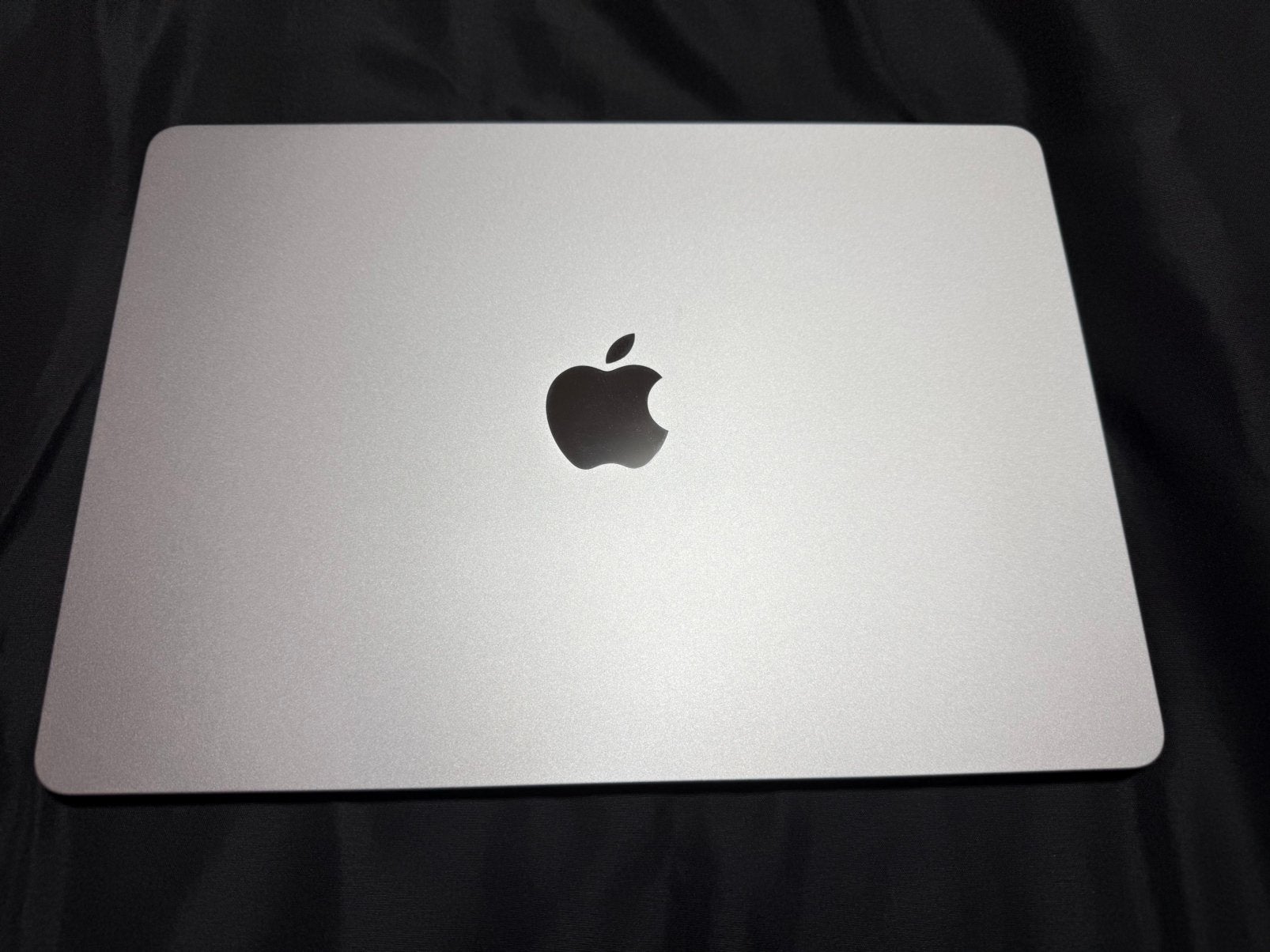 MacBook Air 13” M3 (2024) Argent 8 Go / 256 Go  Comme neuf, Computers en Software, Apple Macbooks, Zo goed als nieuw, MacBook