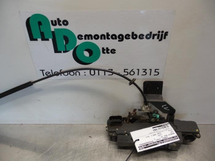 Serrure portière mécanique 2portes gauche d'un Fiat Stilo, -, 3 mois de garantie, Utilisé, Fiat