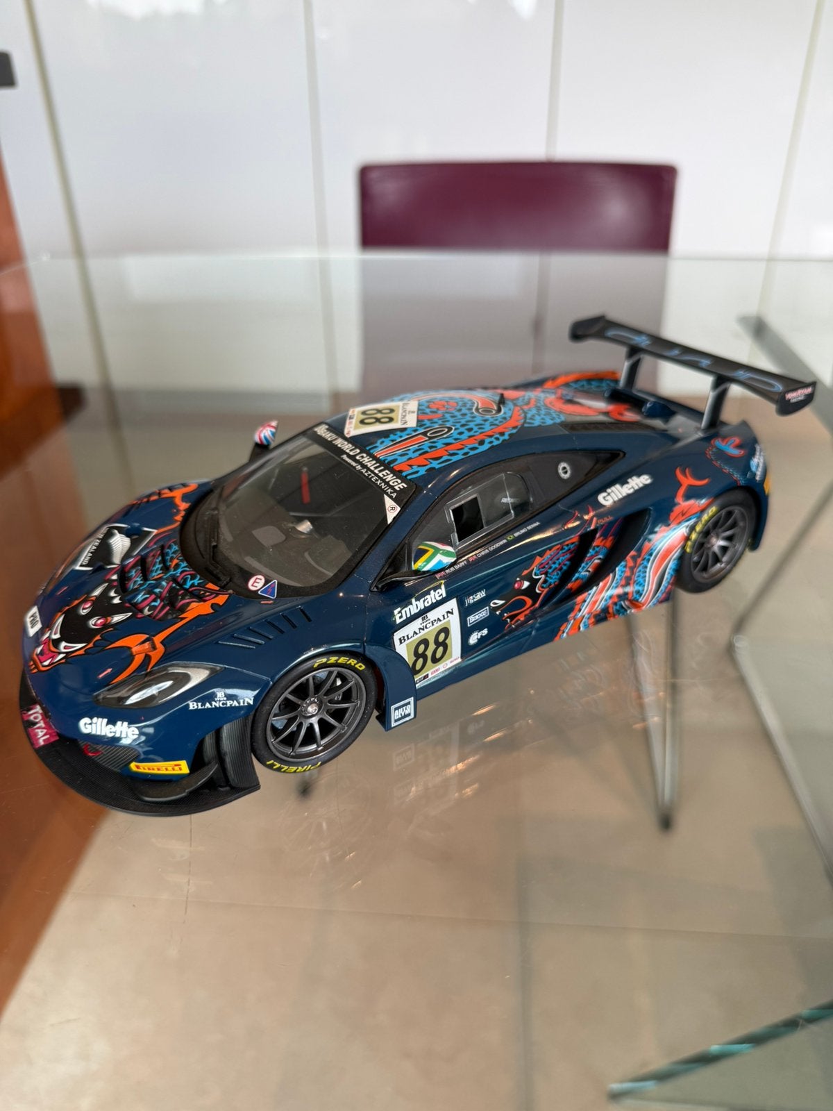 McLaren MP4-12C GT3 24H Spa 2012 1:18 zonder doos, Ophalen of Verzenden, Zo goed als nieuw