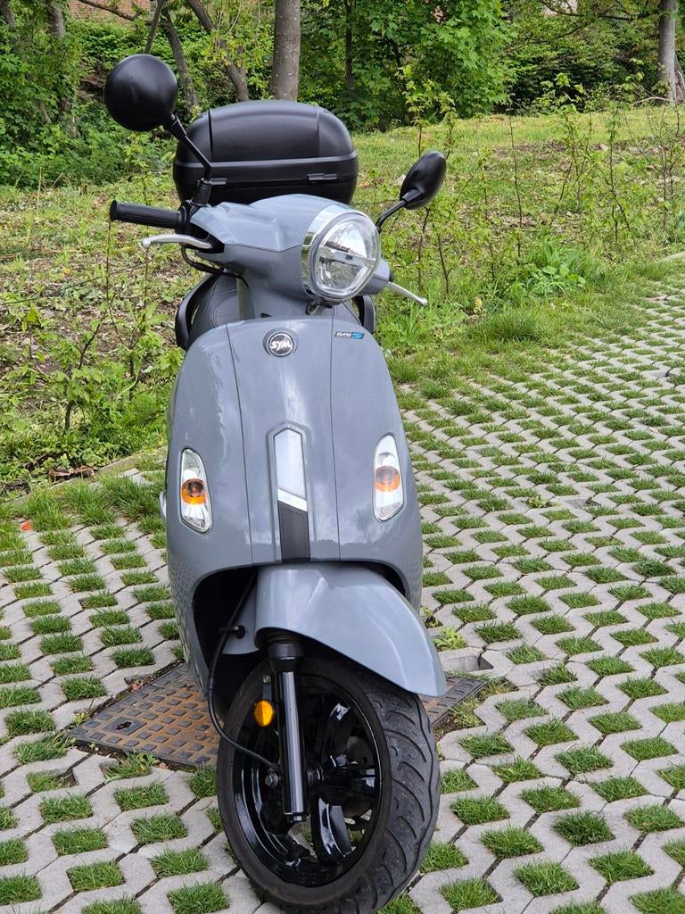 À vendre scooter classe a 25 cc, Vélos & Vélomoteurs, 49 cm³, Comme neuf, Classe A (25 km/h), Fiddle