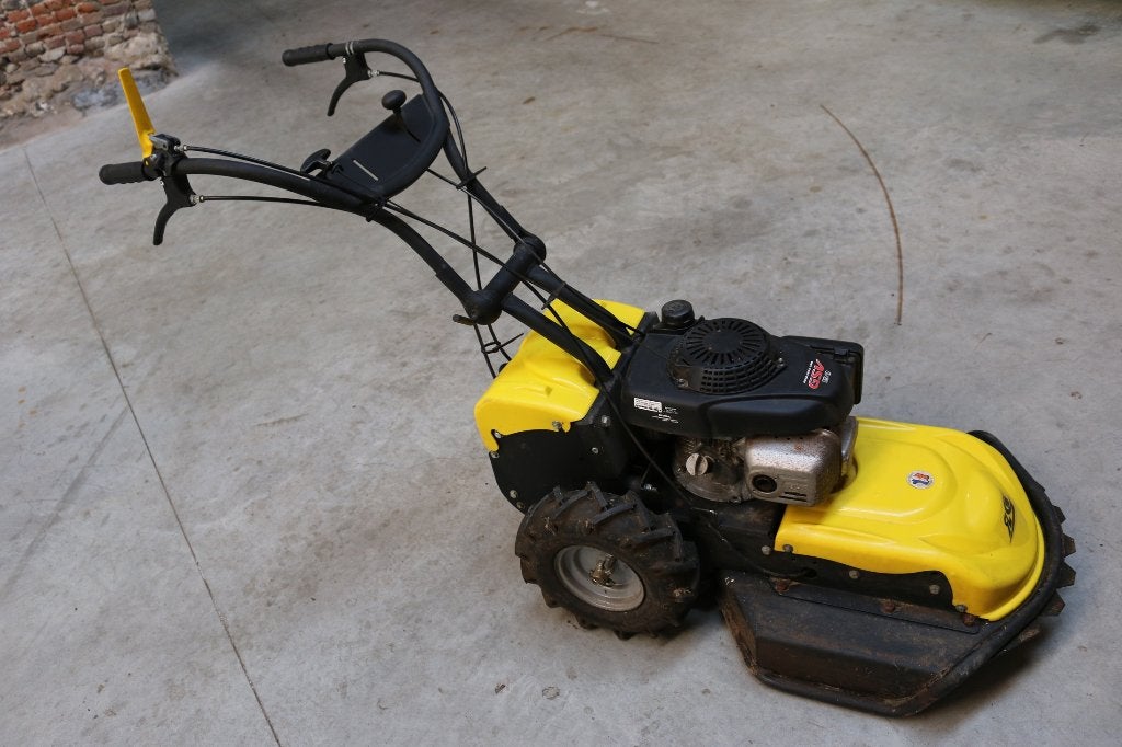 Débroussailleuse auto-tractée moteur Honda, Jardin & Terrasse, HONDA, Utilisé, Essence, Enlèvement