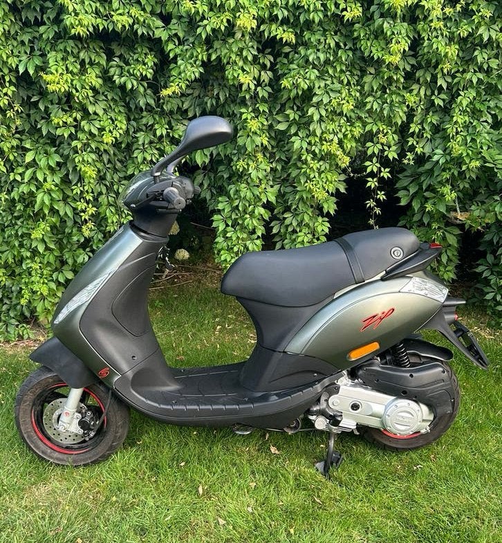 Piaggio zip 2023 classe B, Vélos & Vélomoteurs, Comme neuf, Classe B (45 km/h), Enlèvement