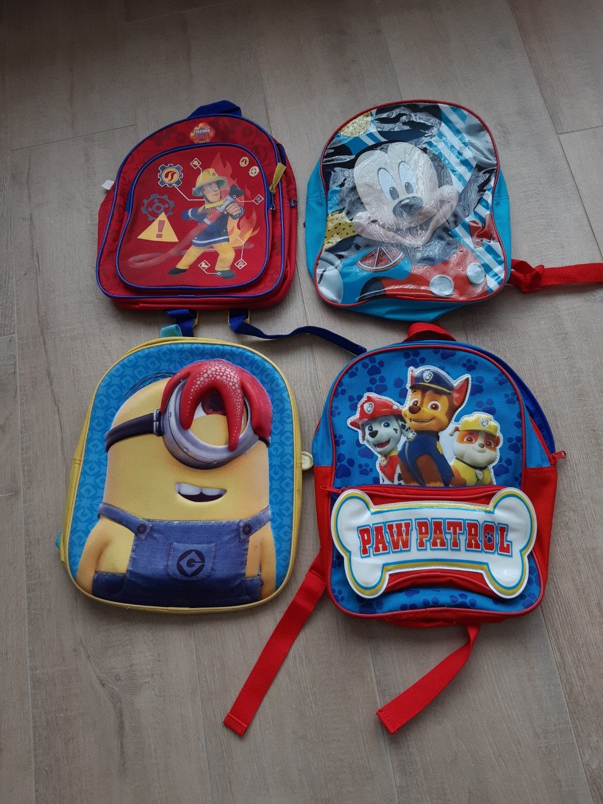 4 kleuterschooltasjes, Ophalen of Verzenden