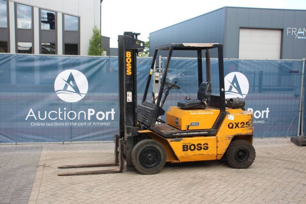 Veiling: Heftrucks en Palletwagens, Ophalen, Diesel, Heftruck