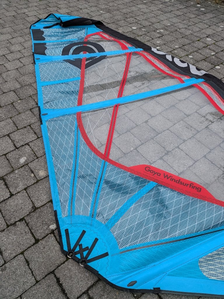Goya Banzai 3.7 - perfecte staat, Watersport en Boten, Met draagtas, 3.5 tot 5 m², Zo goed als nieuw, Zeil