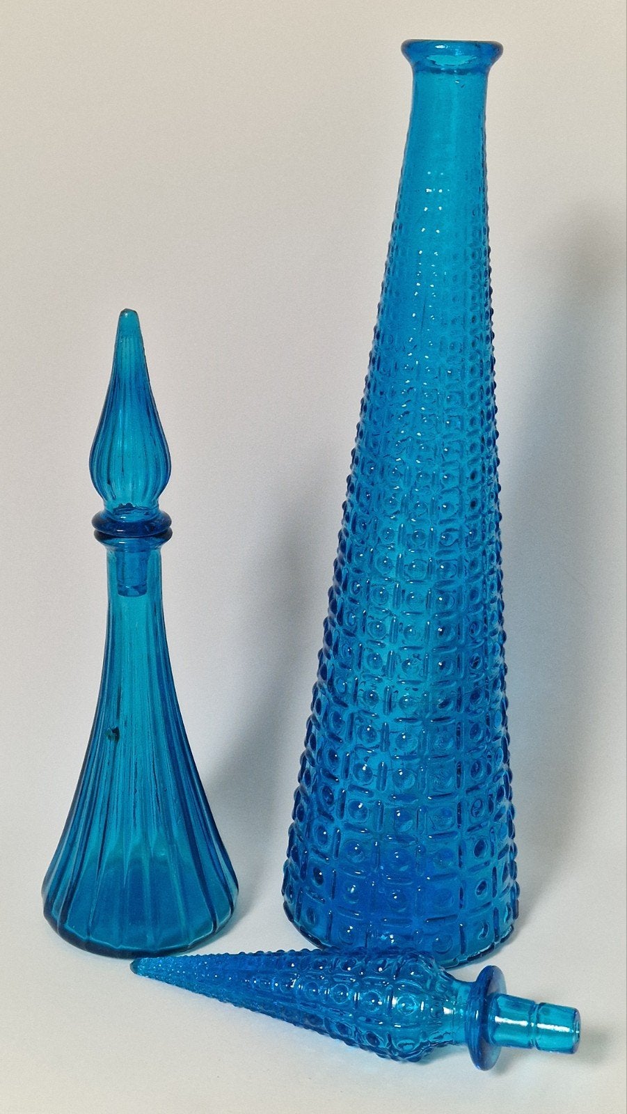 Set van 2 intacte Empoli karaffen met stop, Maison & Meubles, Enlèvement ou Envoi, Comme neuf, Verre, Bleu