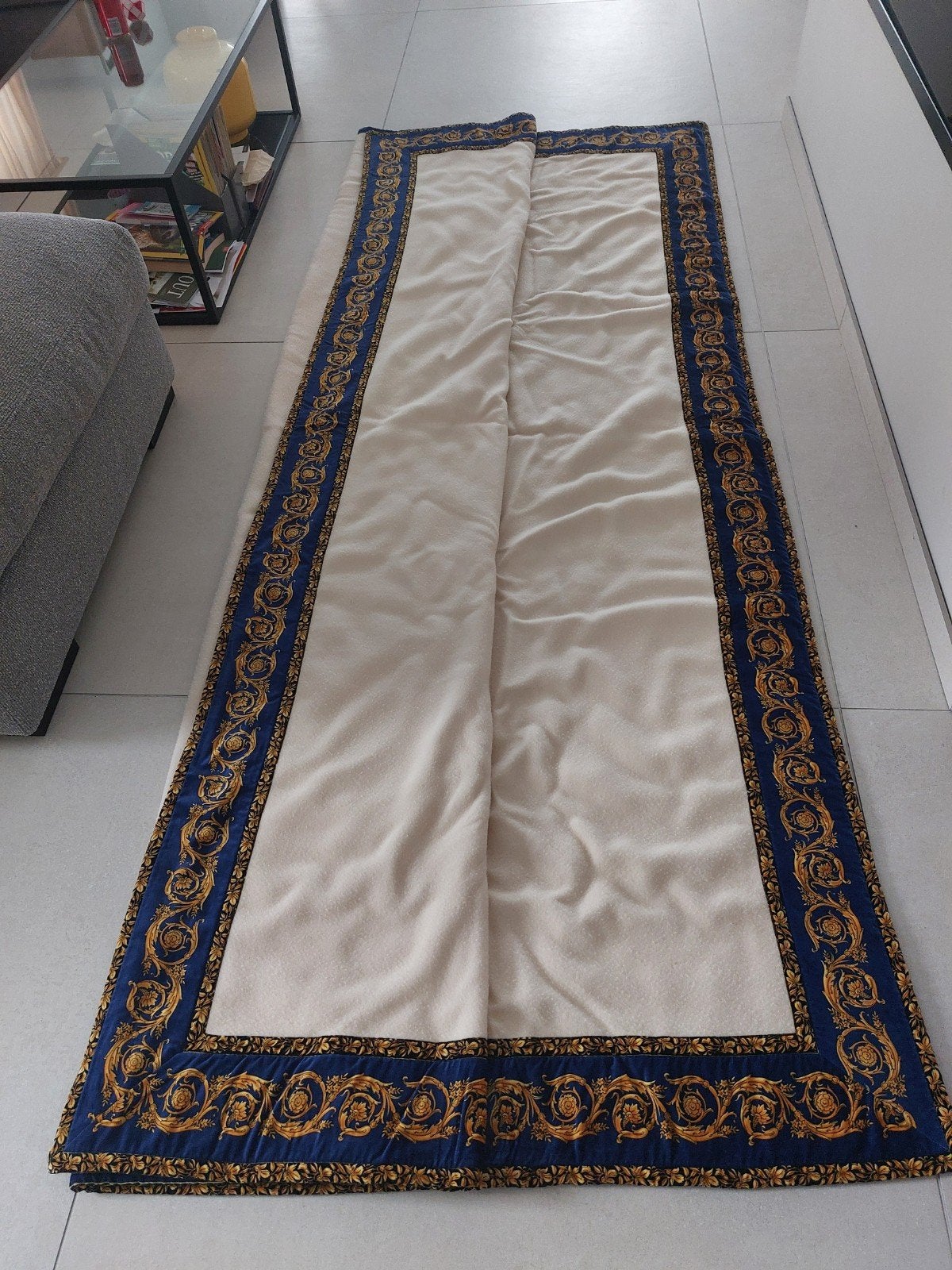 Versace deken, Huis en Inrichting, Ophalen, Woondeken, Zo goed als nieuw, Beige