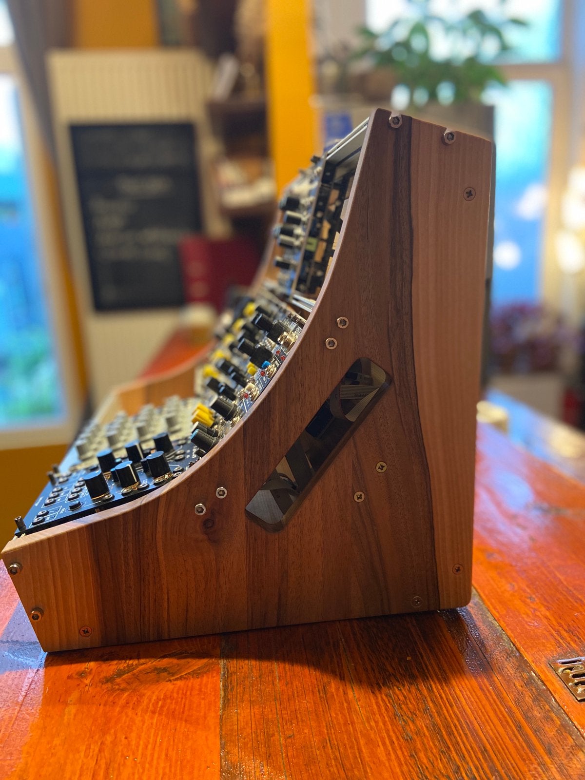 Boitier eurorack case 9U 84HP, Muziek en Instrumenten, Ophalen, Zo goed als nieuw