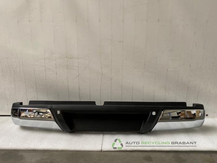 Pare-chocs arrière d'un Nissan Navara, -, 3 mois de garantie, Utilisé, -