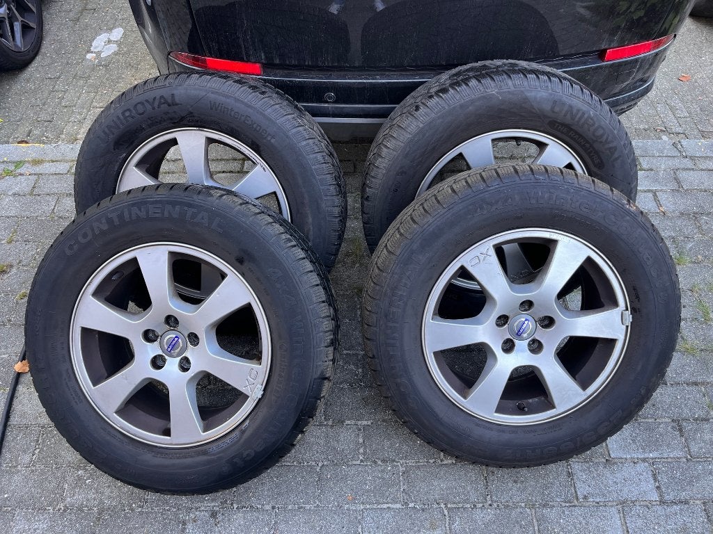 Pneus hiver et Jantes Volvo, Pneus et Jantes, Pneus hiver, 17 pouces, Enlèvement