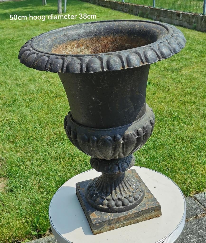 3 vases de jardin en fonte, Enlèvement