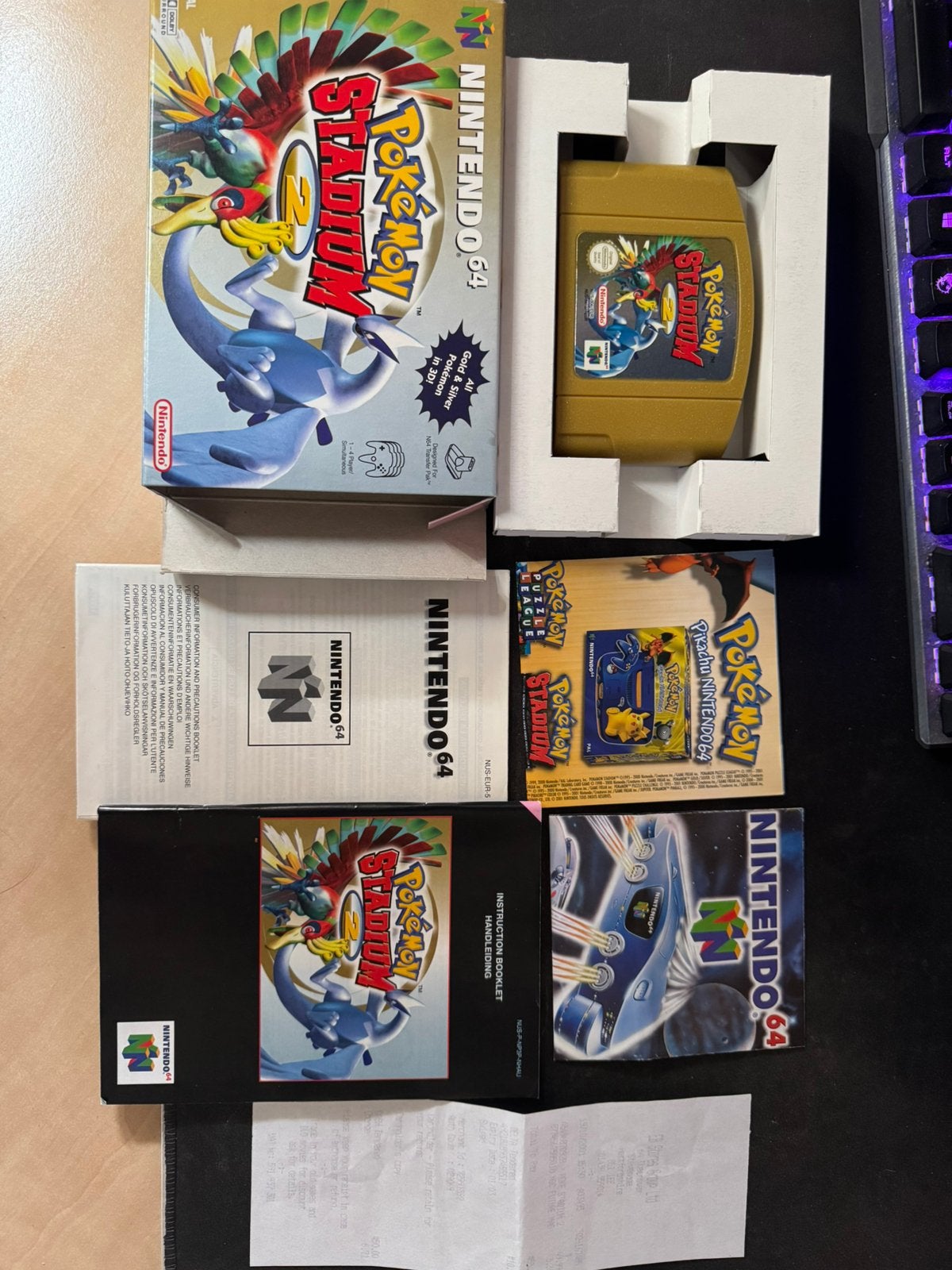 Pokemon stadium 2 cib, Games en Spelcomputers, Games | Nintendo Game Boy, Ophalen of Verzenden, Zo goed als nieuw