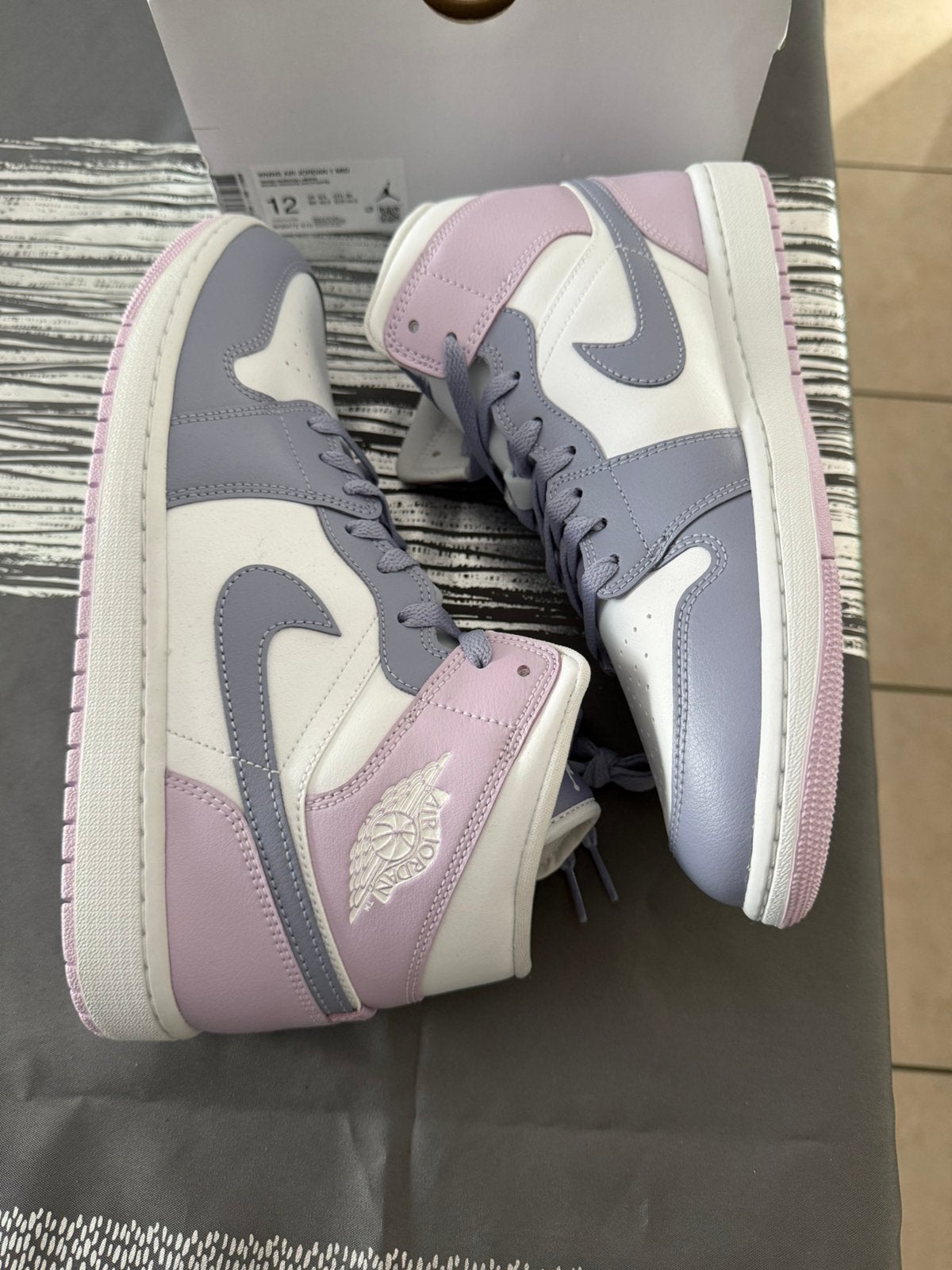 Jordan, Neuf, Enlèvement ou Envoi, Autres couleurs, Baskets