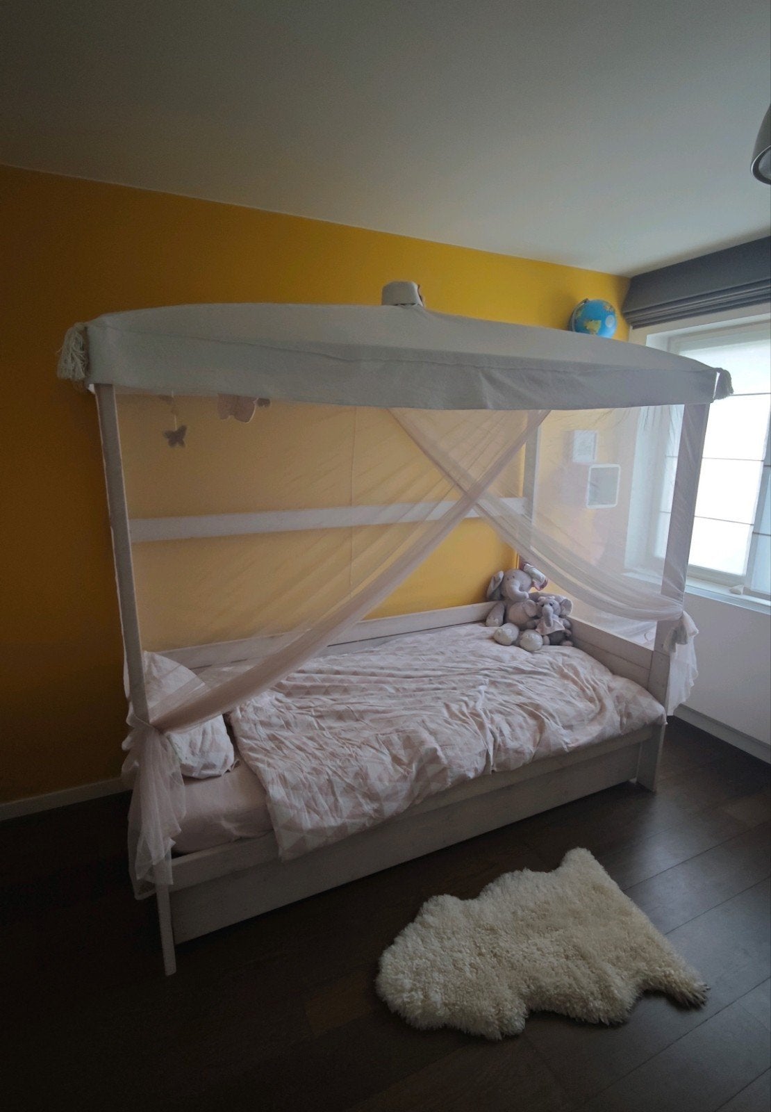 Lifetime butterfly bed met lade 2x 90x200, Huis en Inrichting, Ophalen, 90 cm, Wit, Tweepersoons