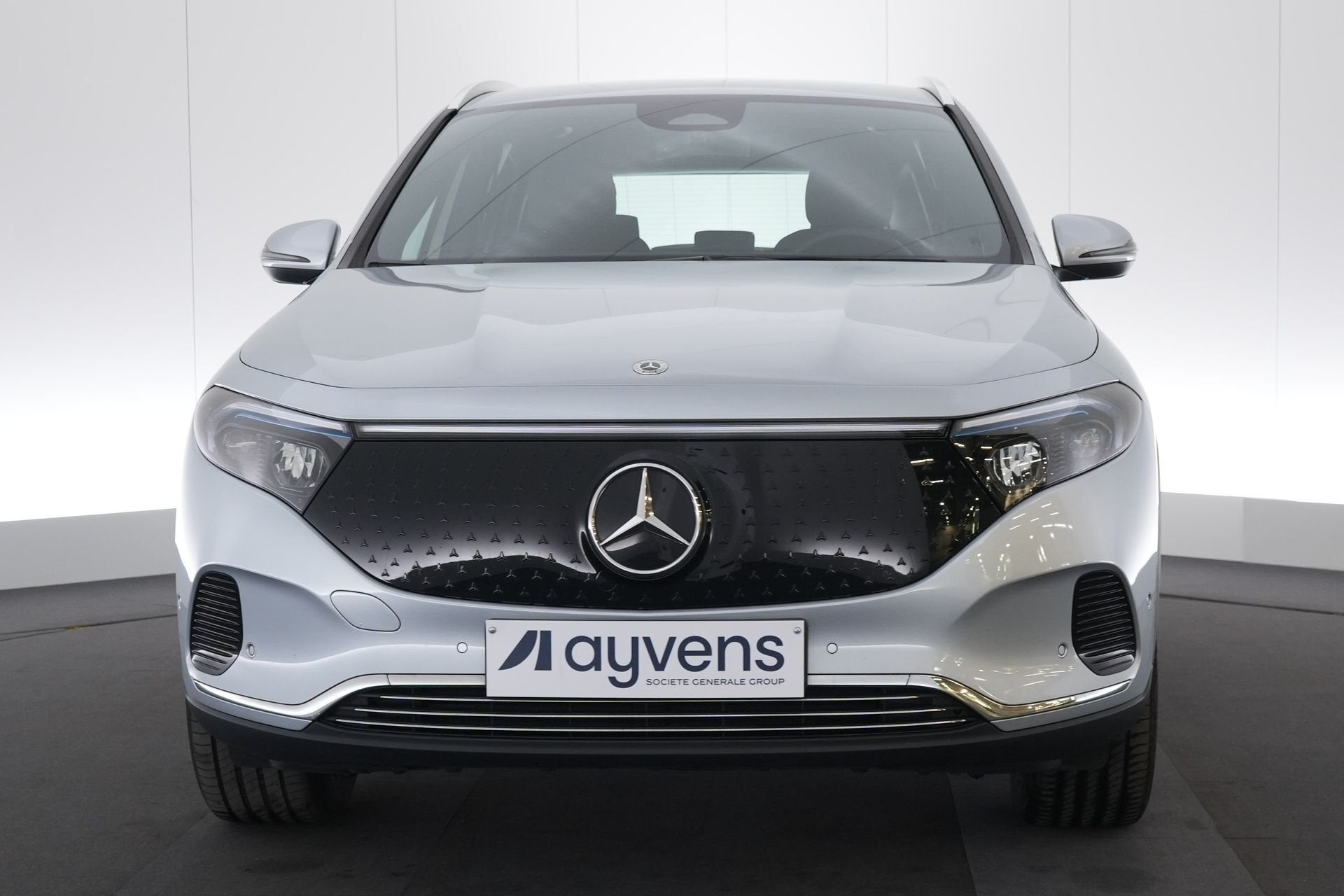 (2FBV775) MERCEDES-BENZ EQA, Autos, Argent ou Gris, Achat, Entreprise, Carnet d'entretien