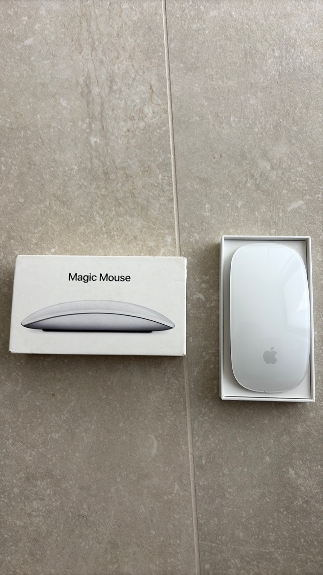Apple Magic Mouse 2, Computers en Software, Muizen, Ophalen, Zo goed als nieuw, Muis
