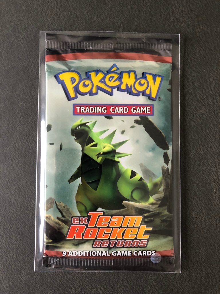 L'ancien pack d'extension Tyranitar Art de Team Rocket revie, Enlèvement ou Envoi, Neuf, Booster