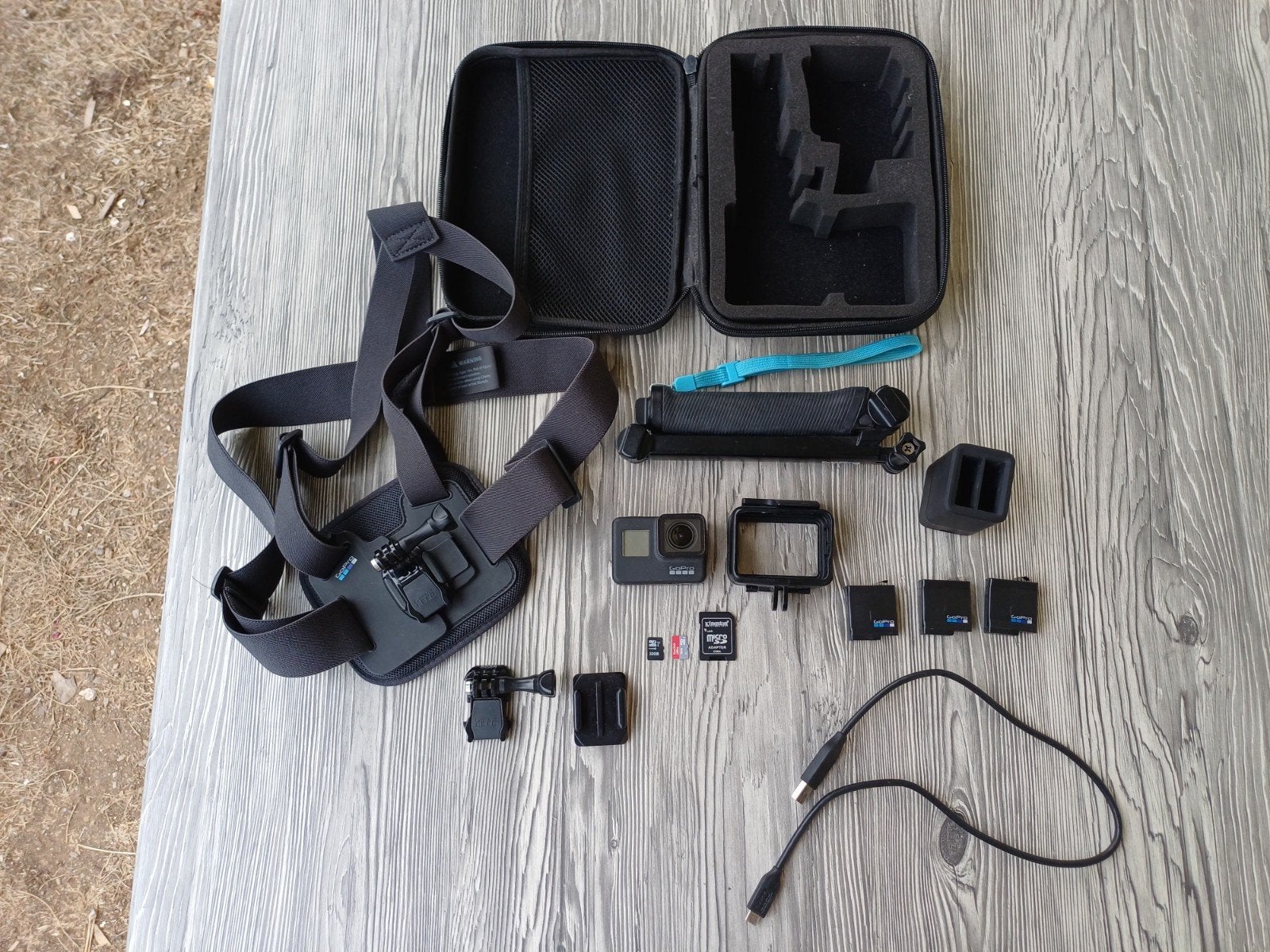 pack complet gopro 7 black en état neuf, Audio, Tv en Foto, Actiecamera's, Ophalen, Zo goed als nieuw, GoPro