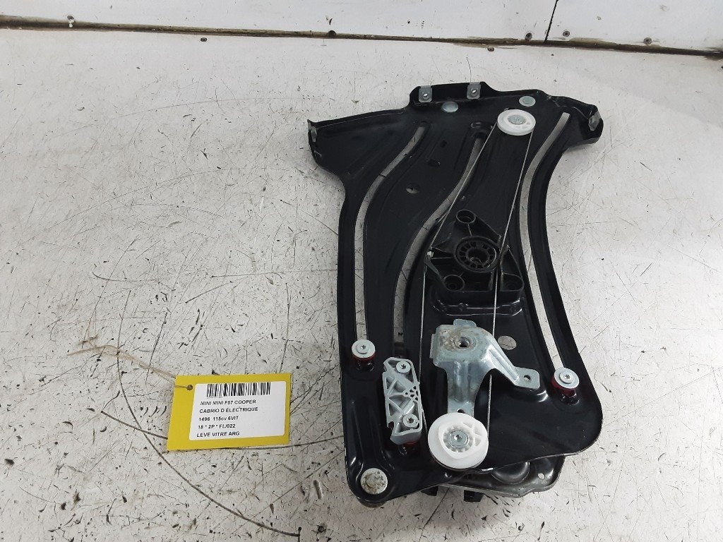 MECANISME VITRE ARRIÈRE GAUCHE Mini Convertible (F57), Autos : Pièces & Accessoires, Petuelring 130
80809  München, DE, Mini, Utilisé