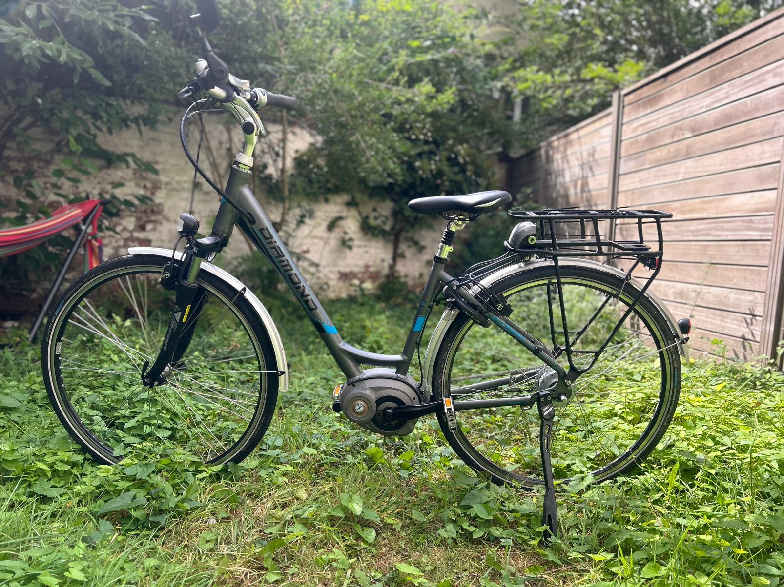Vélo Diamond moteur central Bosch 1322 km, Vélos & Vélomoteurs, Enlèvement, Comme neuf