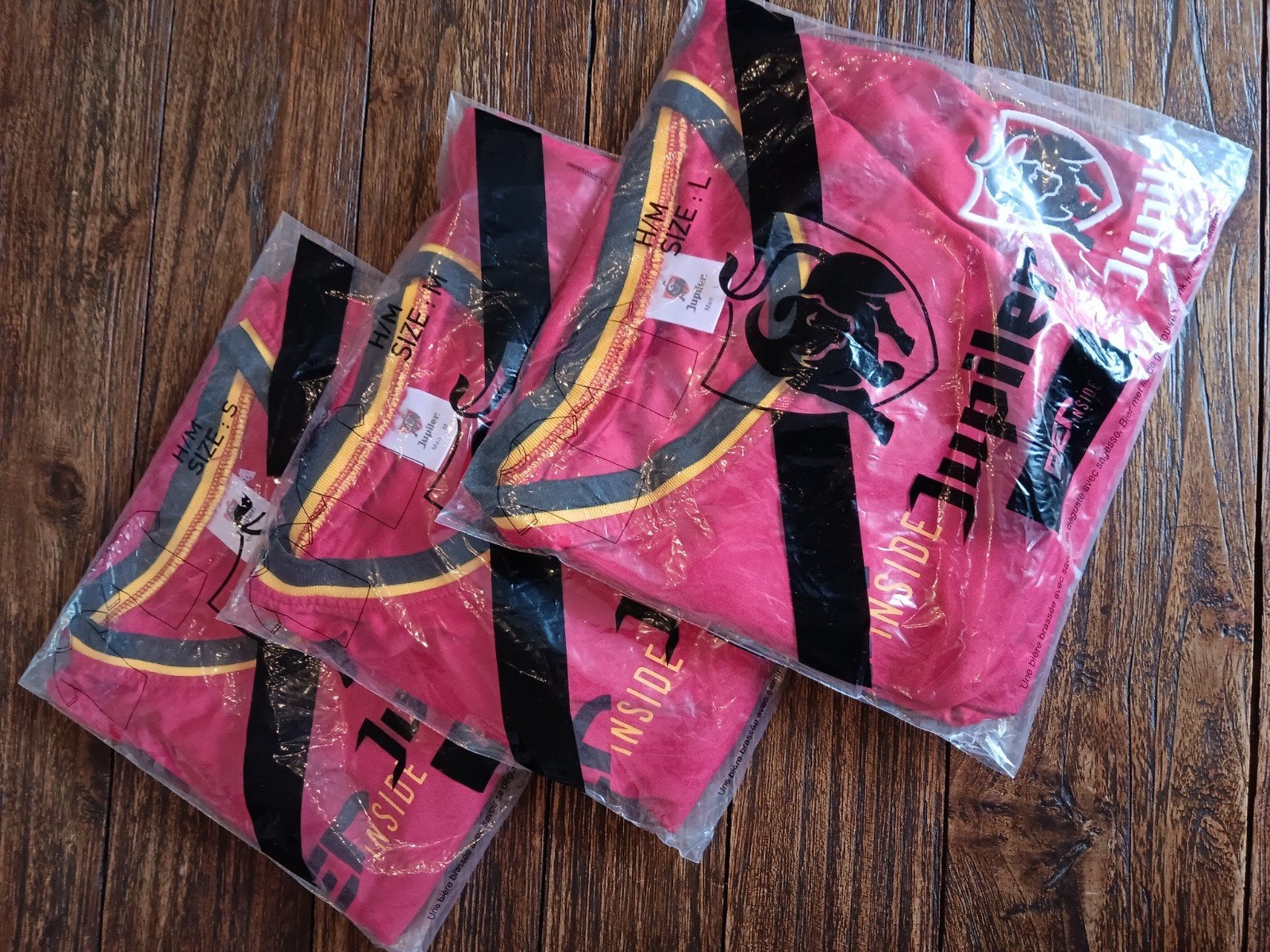 nouveaux t-shirts Red Devils, Enlèvement ou Envoi, Neuf, Maillot
