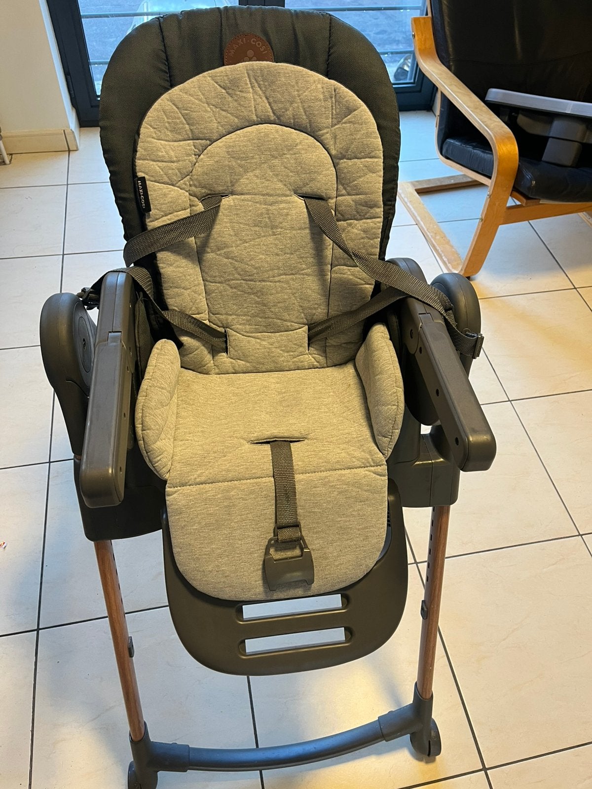 Maxi-Cosi Minla - Chaise pour bébé, Enfants & Bébés, Enlèvement, Comme neuf