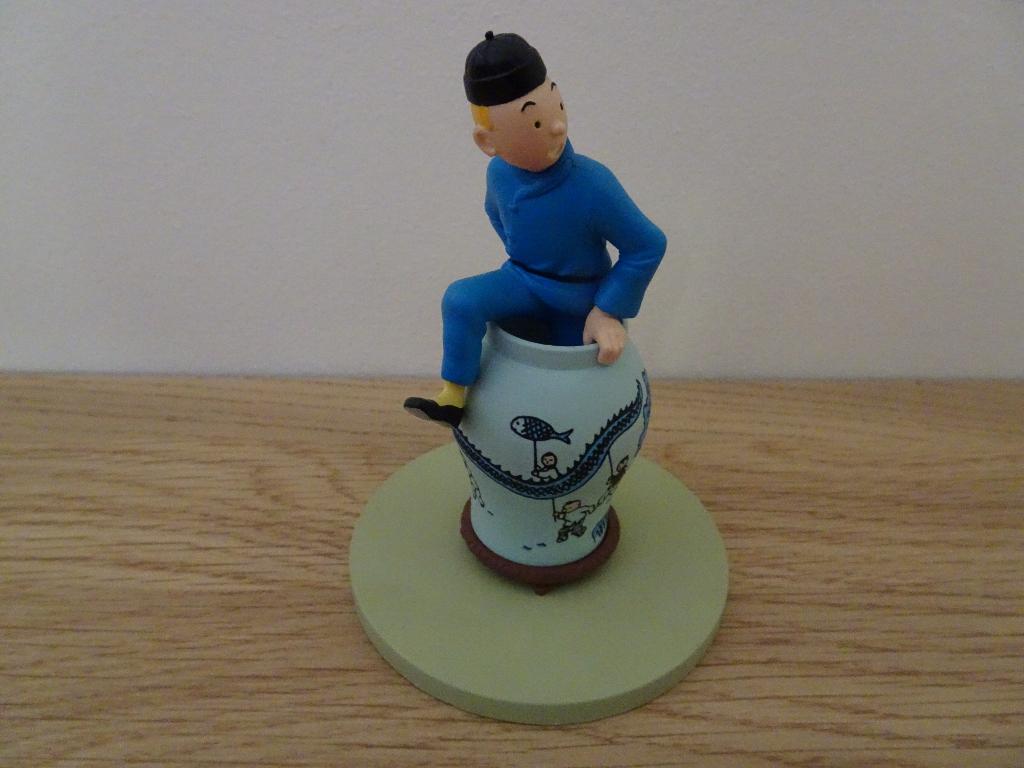De figuur van Kuifje komt uit de potiche, Ophalen of Verzenden, Kuifje, Zo goed als nieuw, Beeldje of Figuurtje