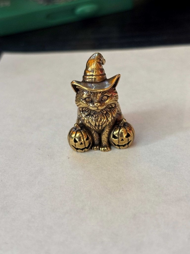 Figurine chat en laiton, Citrouille et chapeau, Collections, Enlèvement ou Envoi, Neuf, Animal