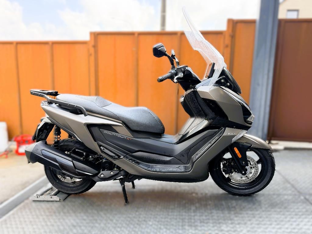 Kymco Downtown GT 350cm³ ABS 1er proprio gar 1,2,3ans JHB, 350 cm³, Scooter, Entreprise, Kymco