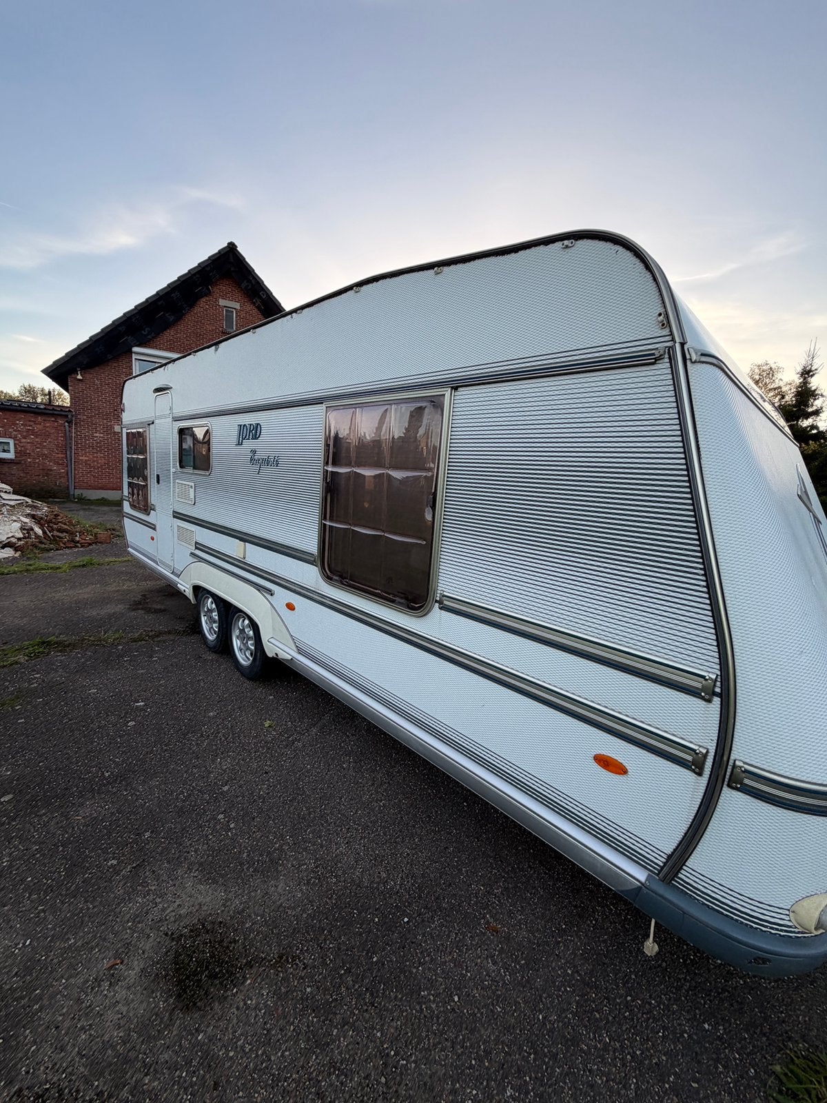 Caravan, Grand lit, Jusqu'à 4, 6 à 7 mètres, LMC et Münsterland