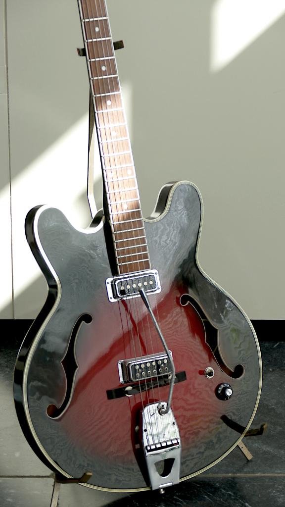 MUSIMA - THINLINE Guitare semi-acoustique - DDR - 1970, Enlèvement ou Envoi, Utilisé, Autres types