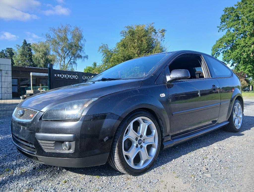 FORD / FOCUS / INDIVIDUAL / 1.8 TDCI / 115 CH / A.C, Focus, Achat, Boîte manuelle, Diesel