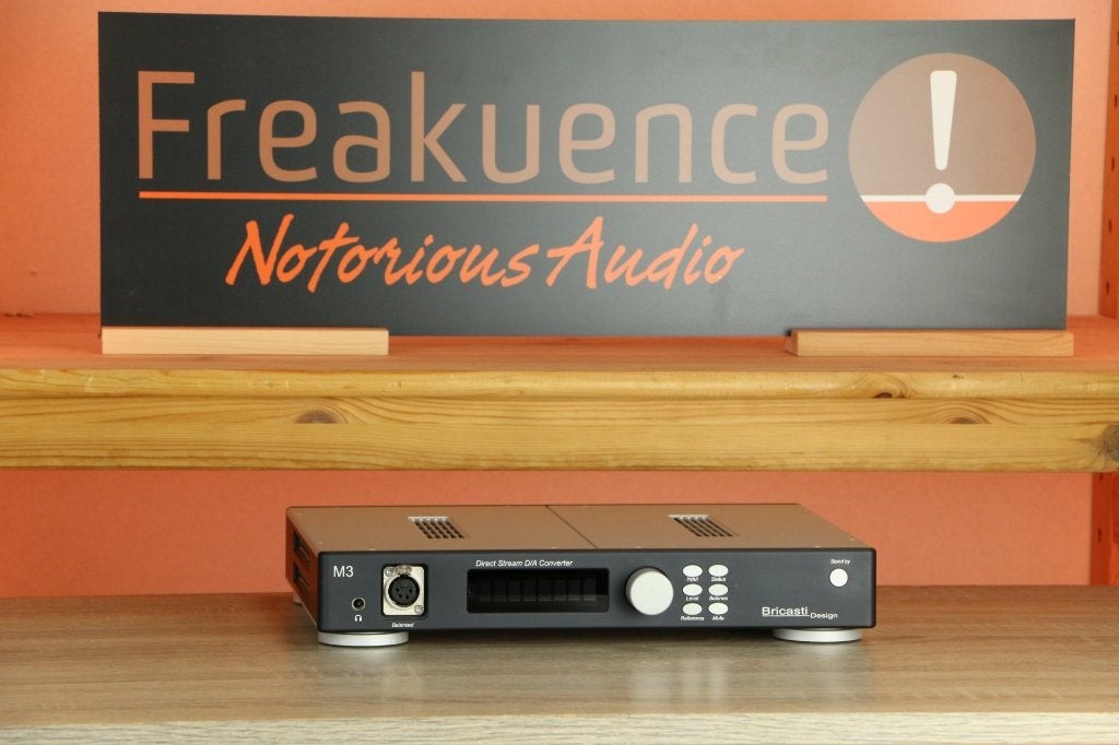 Bricasti M3 / M 3 MDx upgrade + Roon, headphone, remote., Ophalen of Verzenden, Zo goed als nieuw, Stereo, Minder dan 60 watt