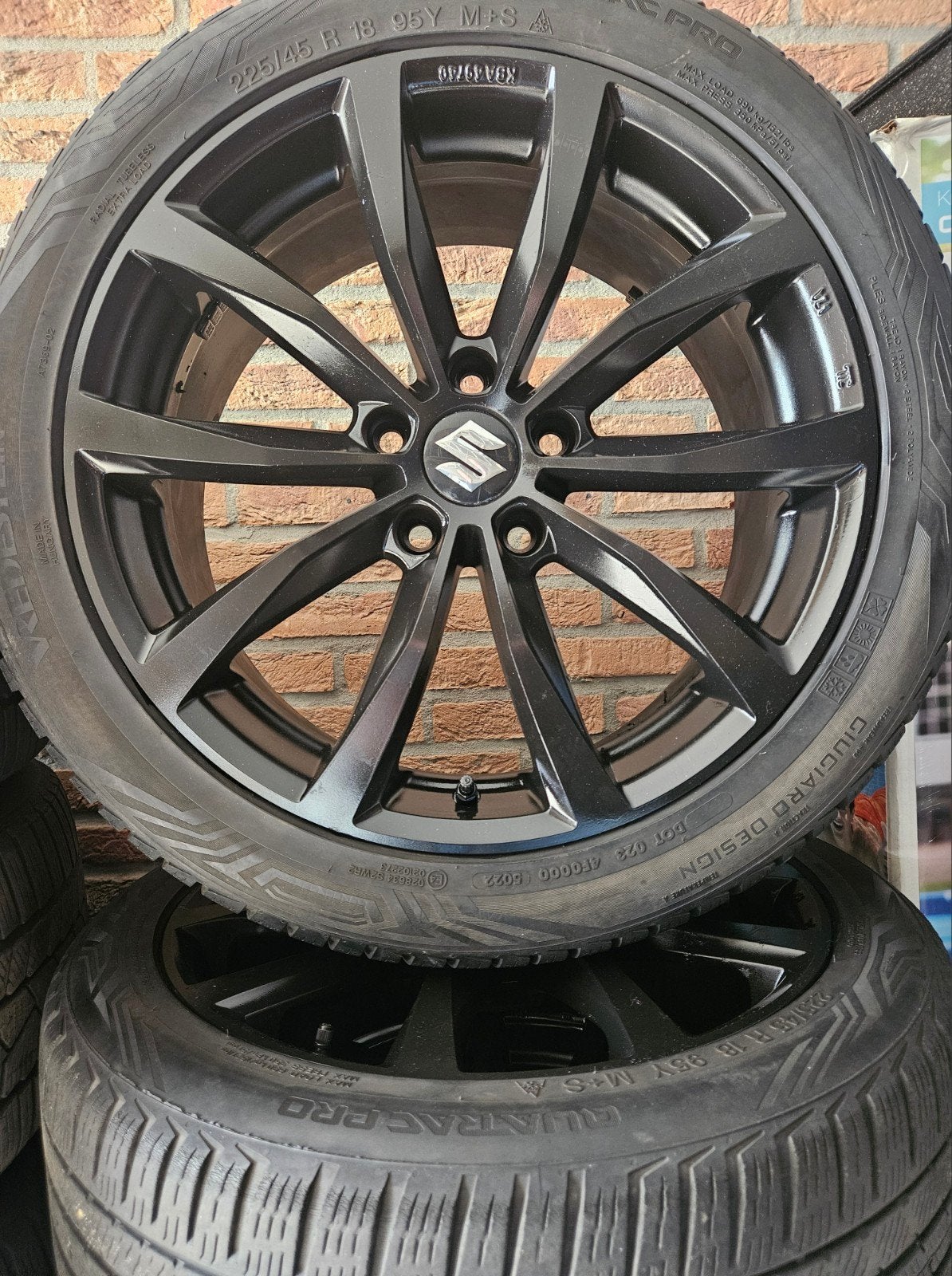 Ensemble toutes saisons Suzuki Vitara 18 pouces 5x114,3 Vred, Autos : Pièces & Accessoires, Pneus et Jantes, 4 Saisons, 18 pouces
