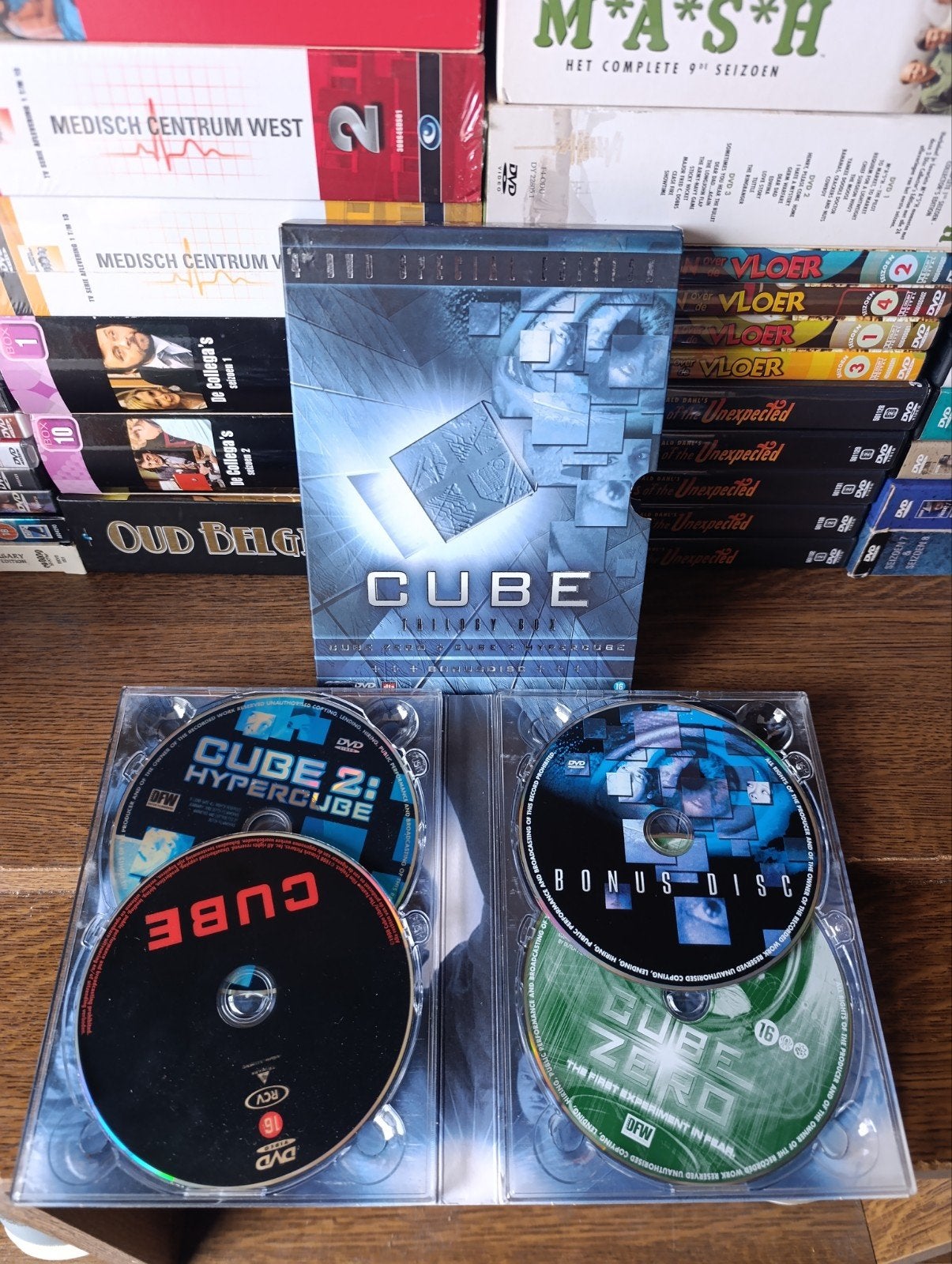 dvd box Cube, Ophalen of Verzenden