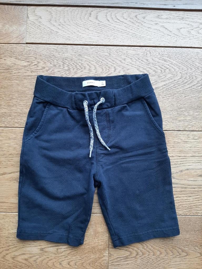 Donkerblauwe short Name It maat 122, Enfants & Bébés, Vêtements enfant | Taille 122, Enlèvement, Comme neuf, Name it