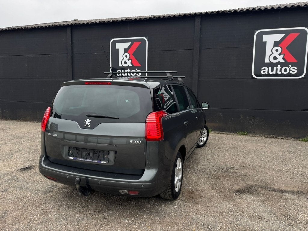 Peugeot 5008 1.6i 2011, Monovolume, Bedrijf, Handgeschakeld, Te koop
