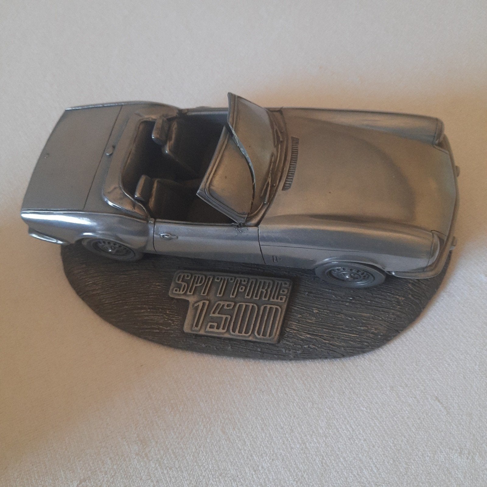 TRIUMPH SPITFIRE 1500 *AUTOSCULPTÉ EN ÉTAIN *VINTAGE*RARE*, Enlèvement, Comme neuf, Voiture, Autres marques