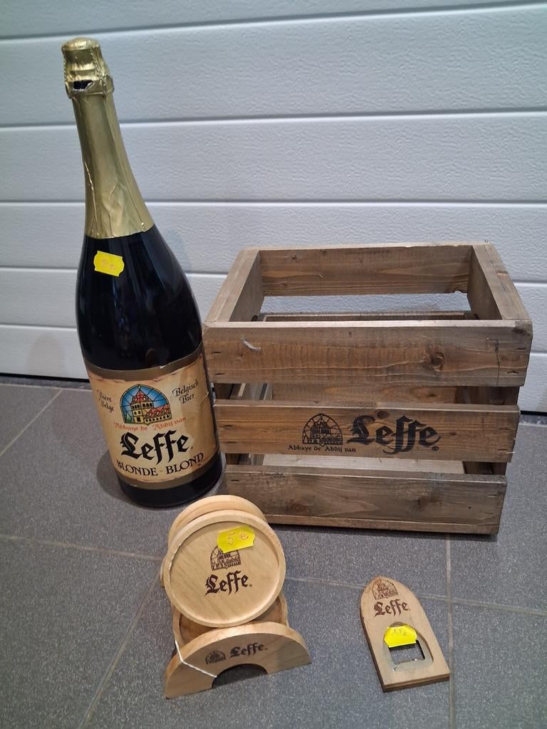 ABBAYE DE LEFFE., Collections, Marques de bière, Enlèvement, Leffe