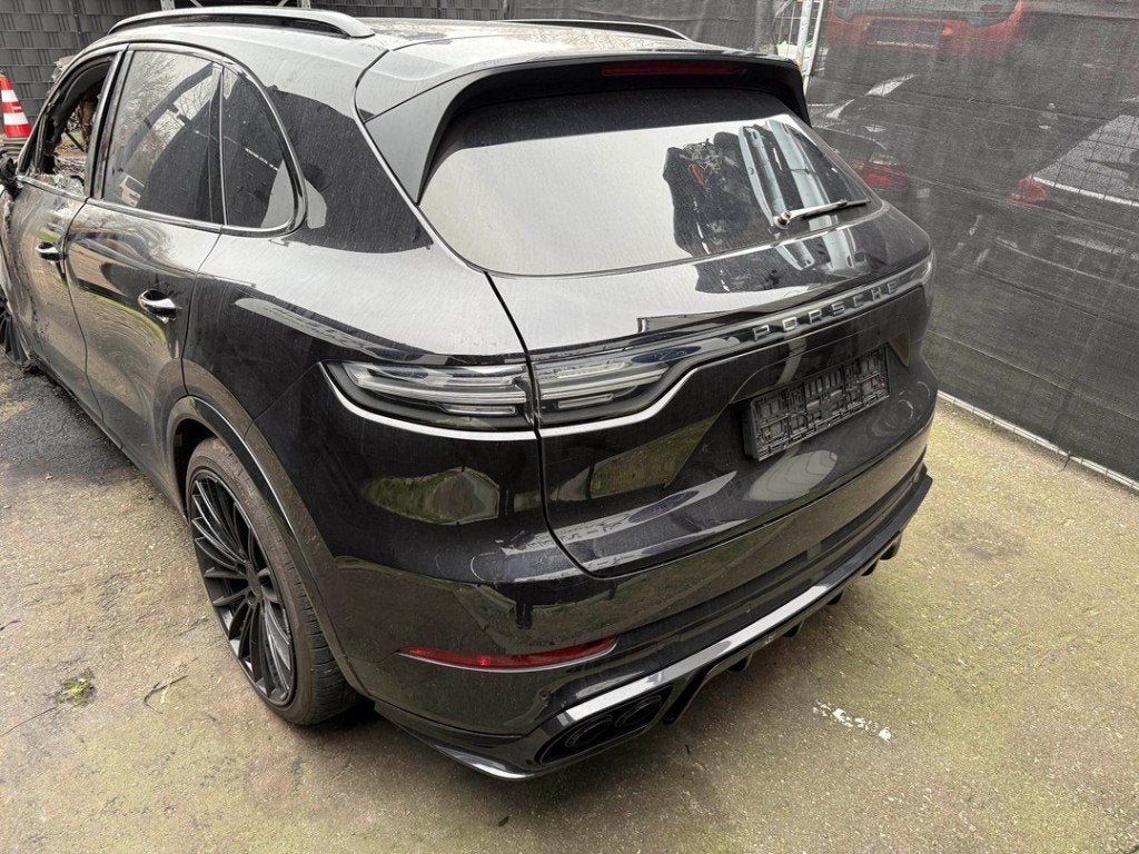 ACHTERKLEP Porsche Cayenne III (9YA) (|9Y0827025BY|), Auto-onderdelen, Gebruikt, Achterklep, Porsche Deutschland GmbH, Porscheplatz 1
70435  Stuttgart, DE