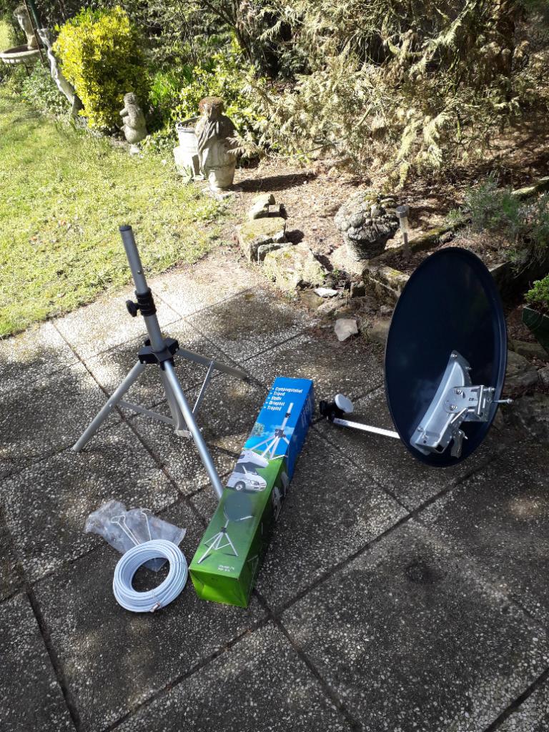 schotel met statie,Lnb,20m coax  !! NIEUW 11, Audio, Tv en Foto, Schotelantennes, Ophalen of Verzenden, Nieuw, (Schotel)antenne-accessoires